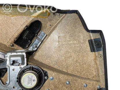 Priekšējo durvju apdare