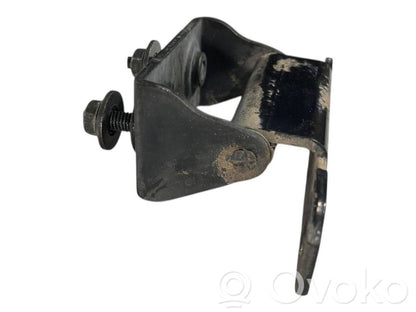 Aizmugurējā pārsega eņģe (-ess)