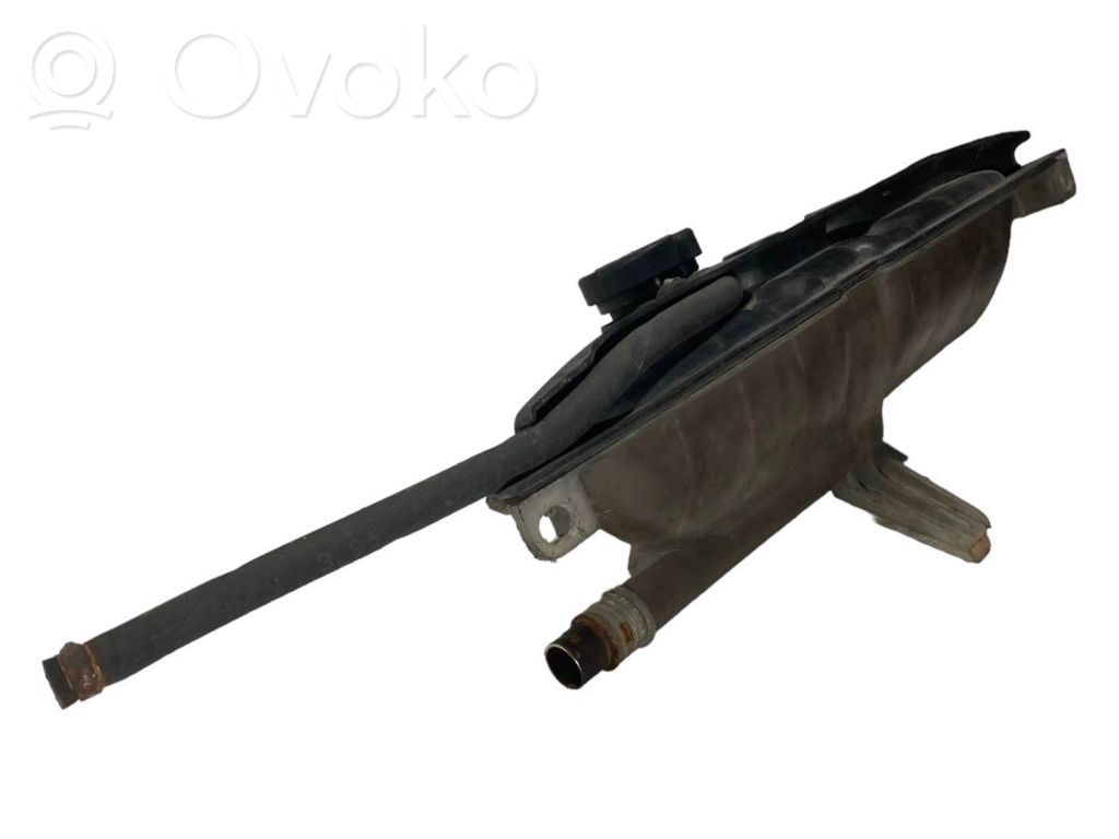 Dzesēšanas šķidruma izplešanās tvertne