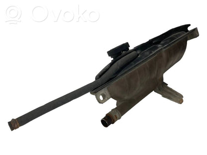 Dzesēšanas šķidruma izplešanās tvertne