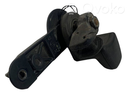 Aizmugurējā stikla tīrītāja mehānisms