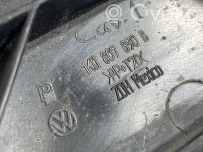 Priekšpusē bampera turētājs