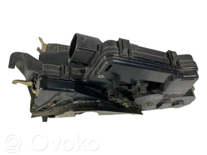 Aizmugurē slēdzene