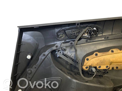 Priekšējo durvju apdare