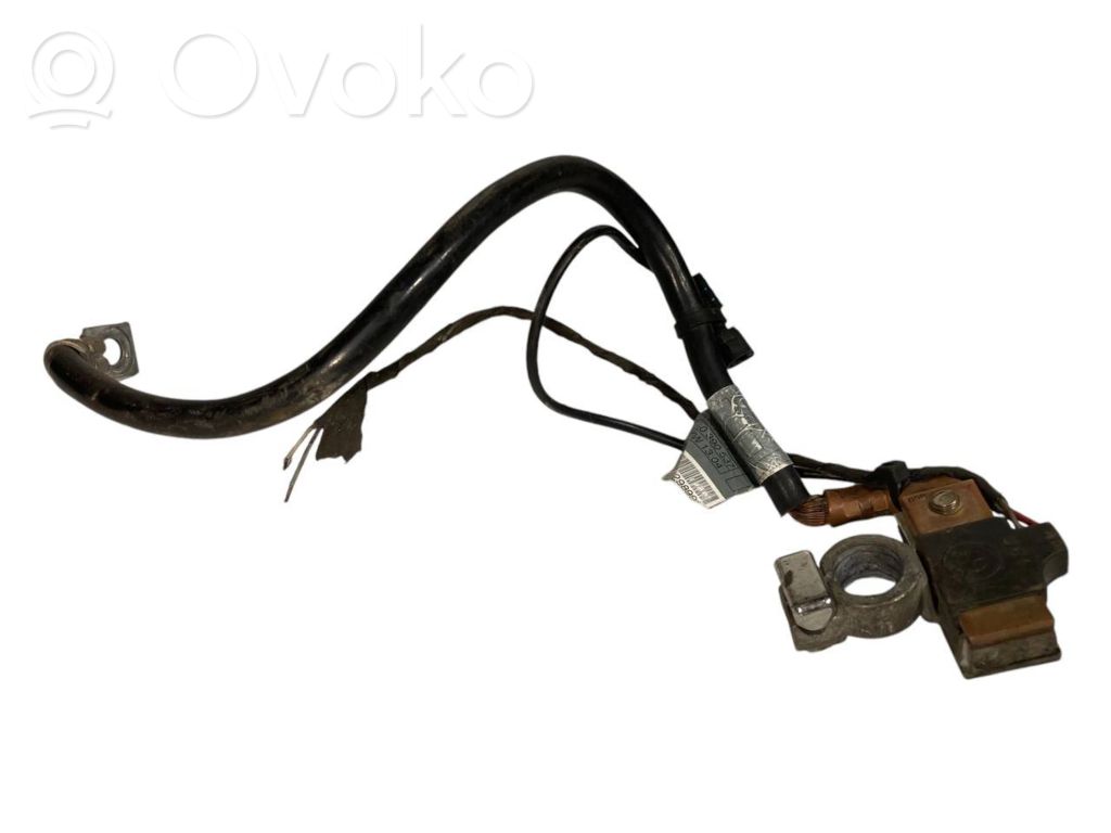 Отрицательный провод (аккумулятор)