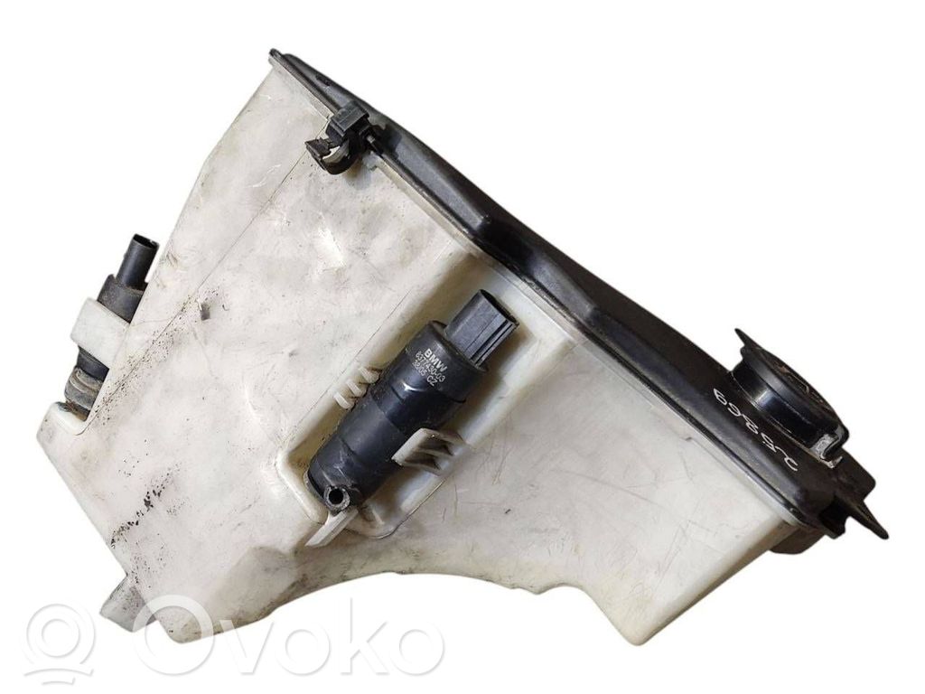 Logu šķidruma tvertne