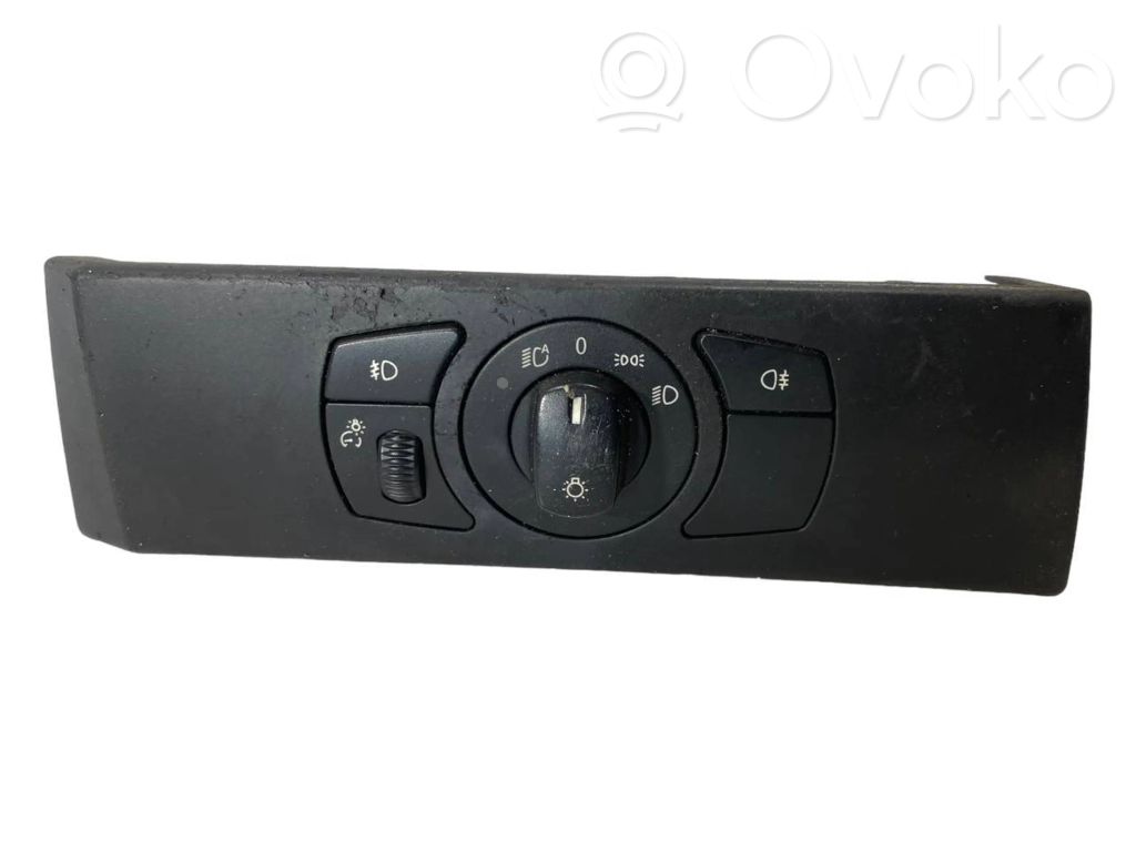 Headlight switch