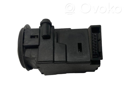 Ignition switch contacts