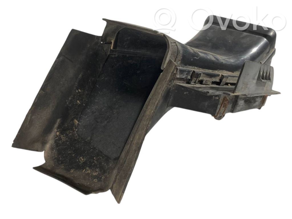 Brake cooling air duct