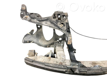 Priekšpusē bampera sija / balka