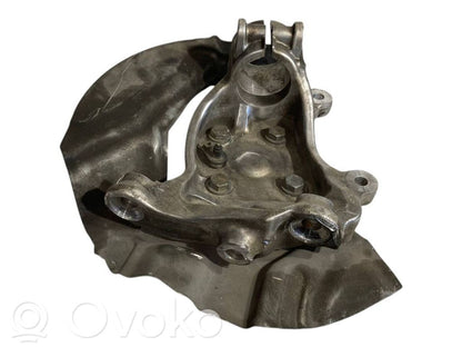 Priekšējā riteņa rumbas vārpstas šarnīrs (stupica, capfa)