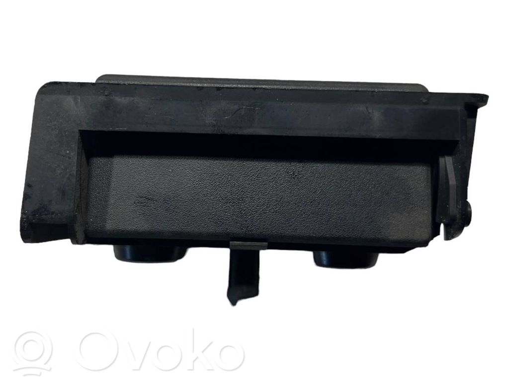 Pelnutrauks (priekšā)