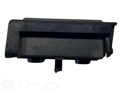 Pelnutrauks (priekšā)