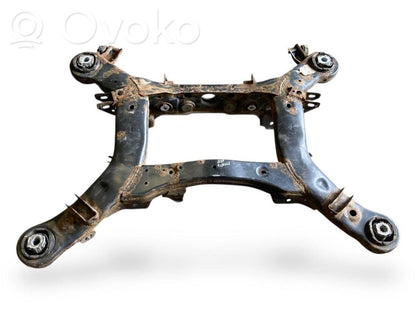 Pusrāmis aizmugurējais / priekšējais