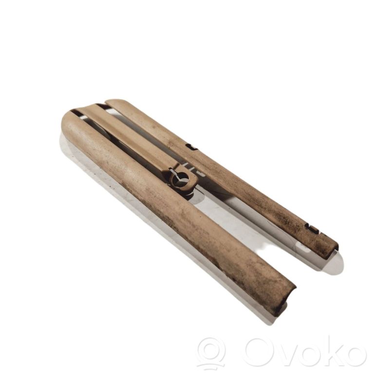 Другая часть интерьера