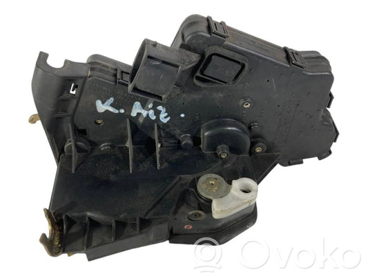 Замок сзади