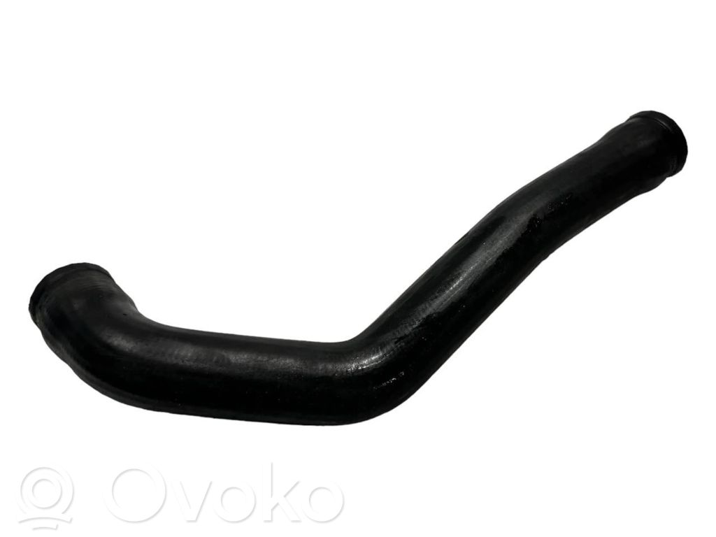 Caurulīte (-es) / šļūtene (-es)