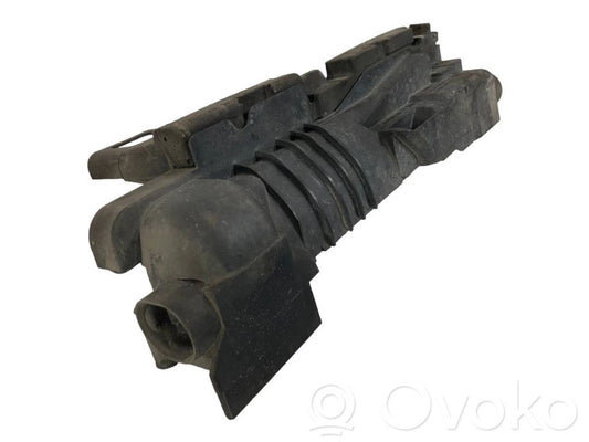 Radiator(s) holder/bracket