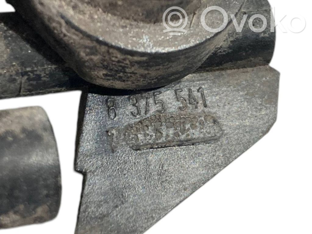 Priekšējā luktura dekoratīvā apdare