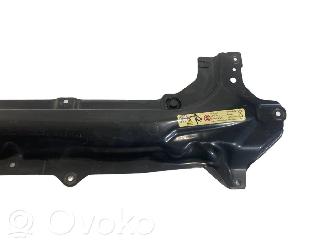 Radiatoru paneļa augšējā daļa (televizors)