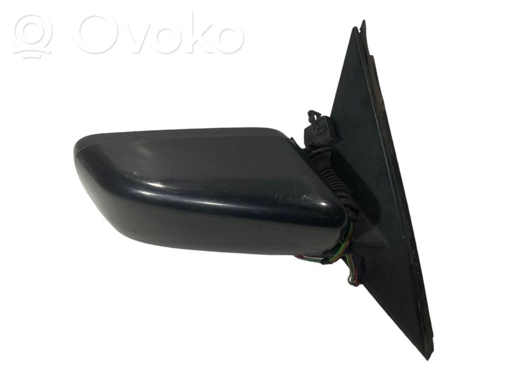 Mirror (electrically controlled)