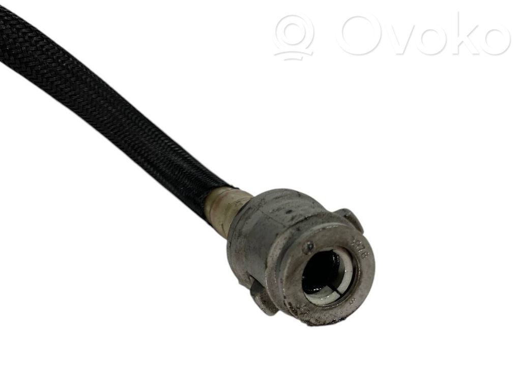 Degvielas atplūdes caurule