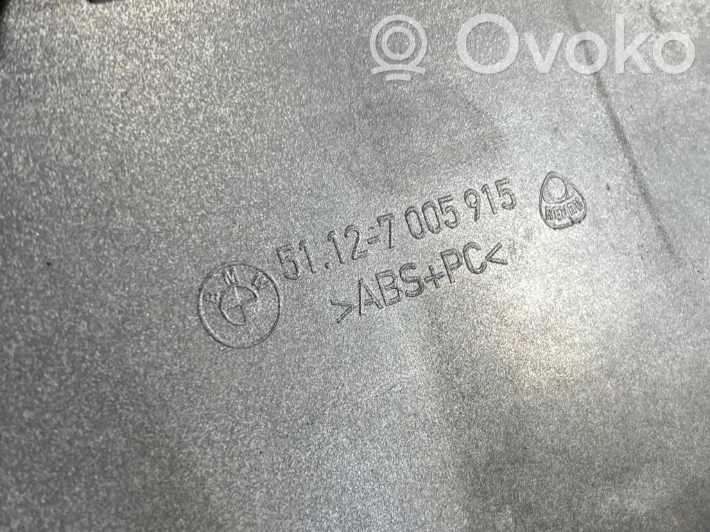 Dekoratīvās aizmugurē bampera ulikas