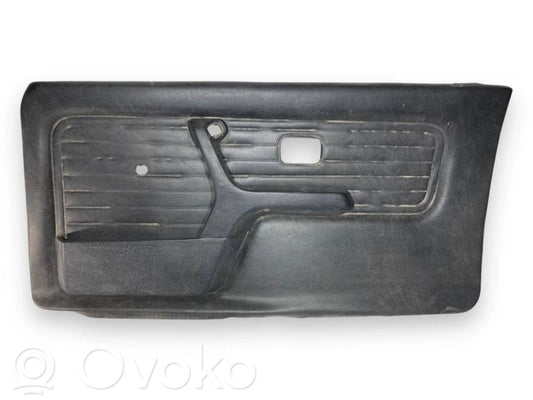 Priekšējo durvju apdare