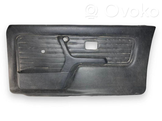 Priekšējo durvju apdare