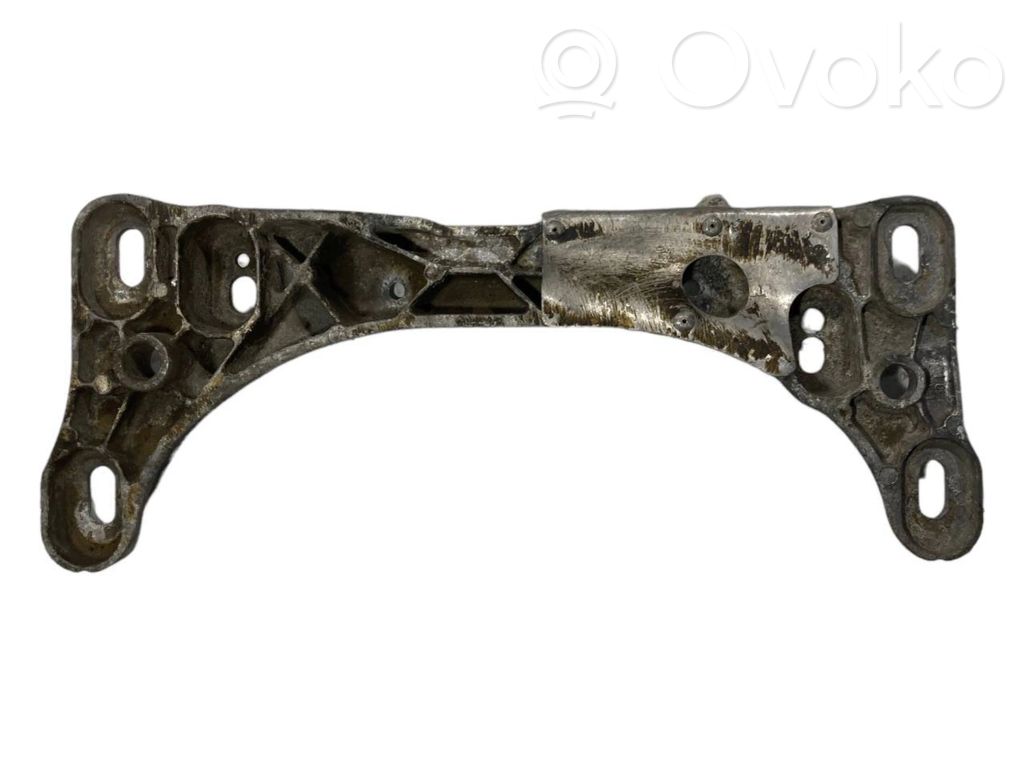 Transmission mounting bracket