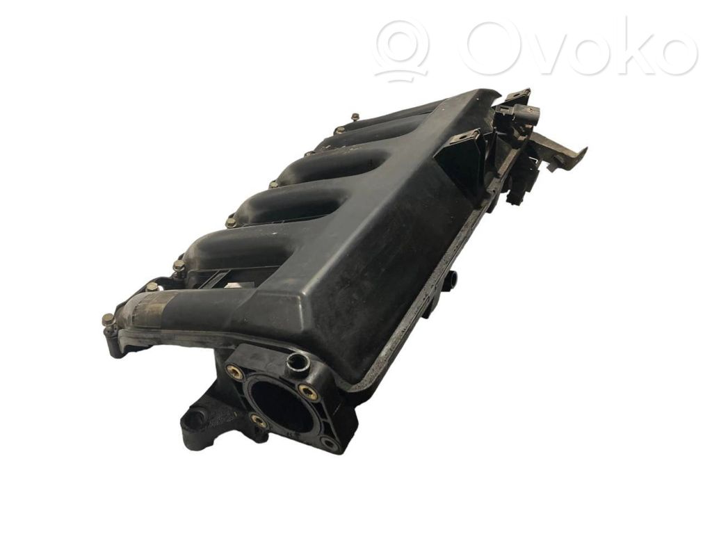 Впускной коллектор