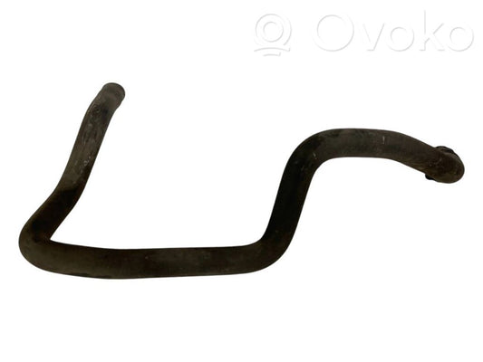 Caurulīte (-es) / šļūtene (-es)