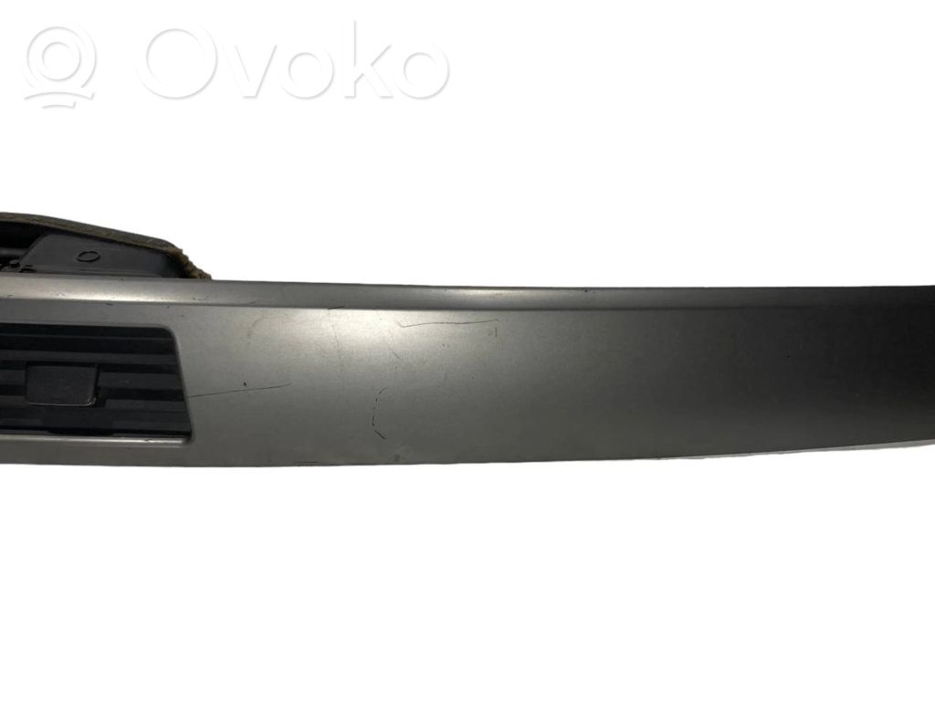 Centrālais gaisa ventilācijas režģis