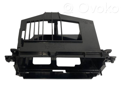 Декоративная отделка радио/навигации