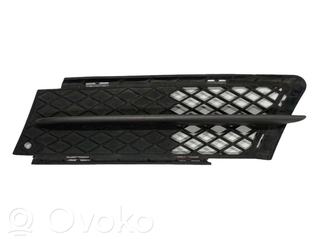 Lower grille (three-piece)