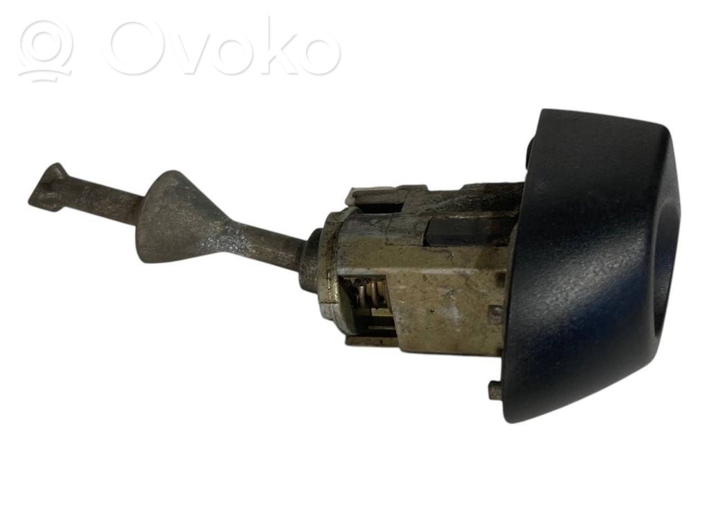 Lock (at the handle)