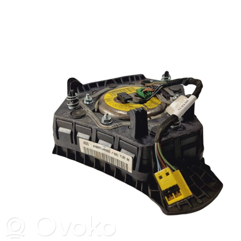 Stūres drošības spilvens