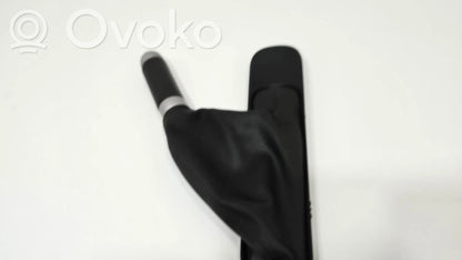 Roktura dekoratīvā apdare – āda/audums