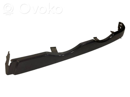 Priekšējā luktura dekoratīvā apdare