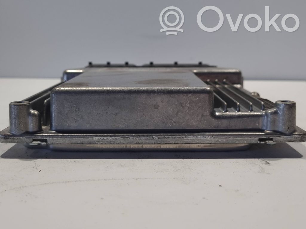 Блок управления двигателем