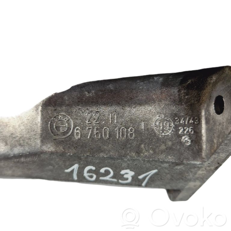 Dzinēja nostiprināšanas stiprinājums-kronšteins