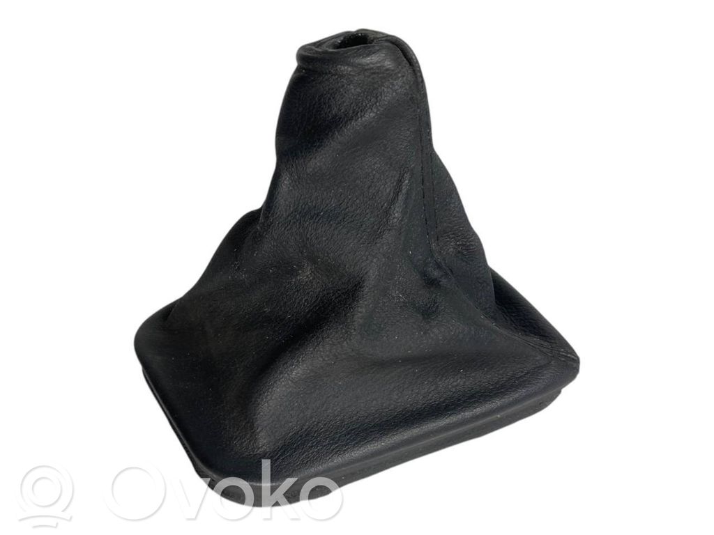 Декоративная отделка рычага переключения передач (кожа, наконечник)