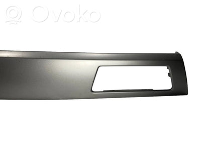 Декоративный щиток панели (центральный)