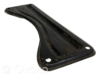 Izpūtēja turētājs