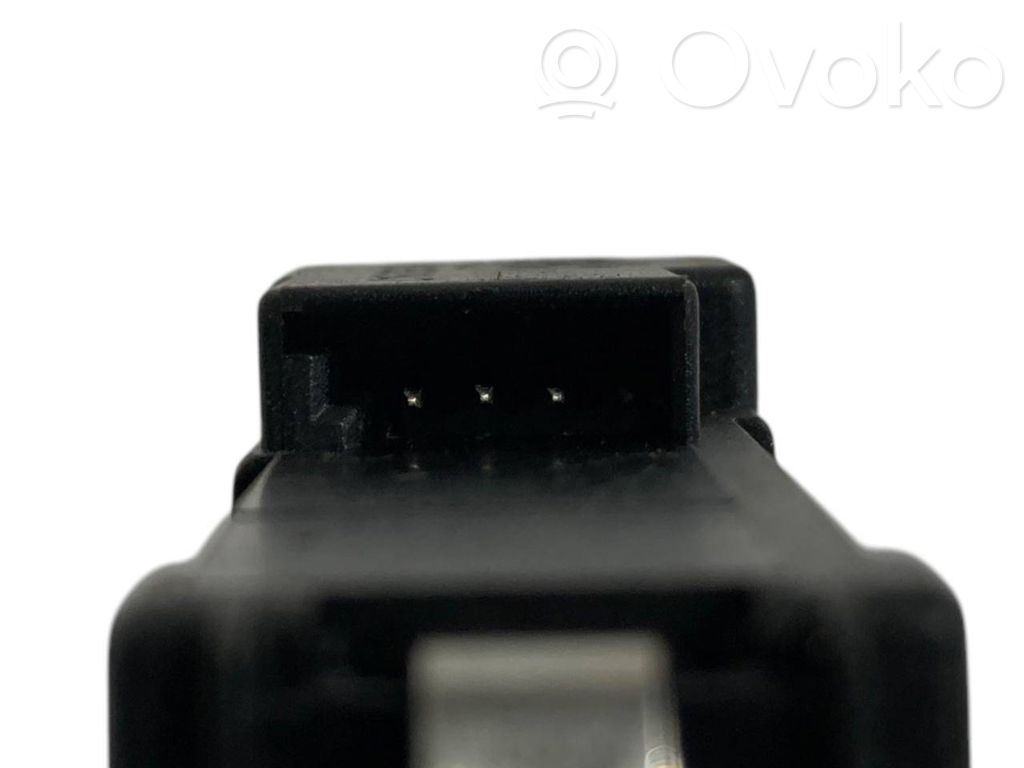 Avārijas lukturu slēdzis