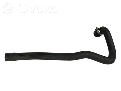 Caurulīte (-es) / šļūtene (-es)