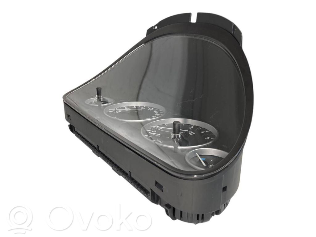 Spidometrs (instrumentu panelī)