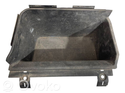 Mantu nodalījums stumbrs