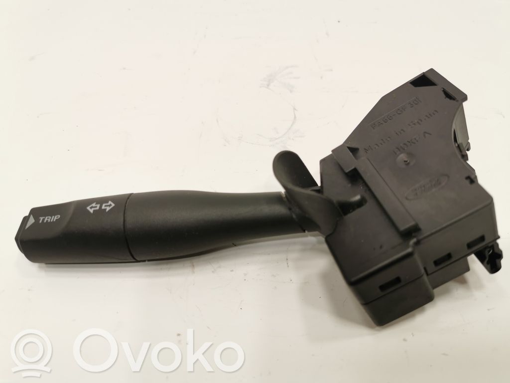 Pagrieziena signālu / lukturu sviria