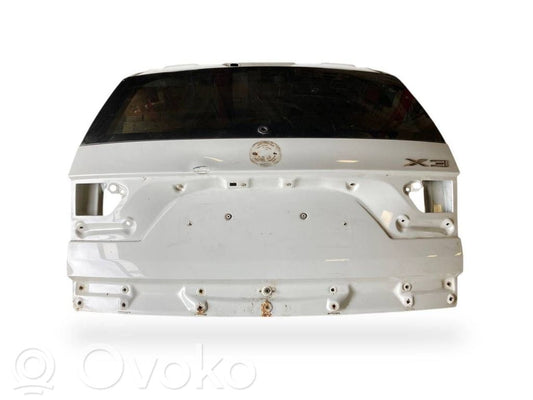 Aizmugurējais pārsegs (bagāžnieks)